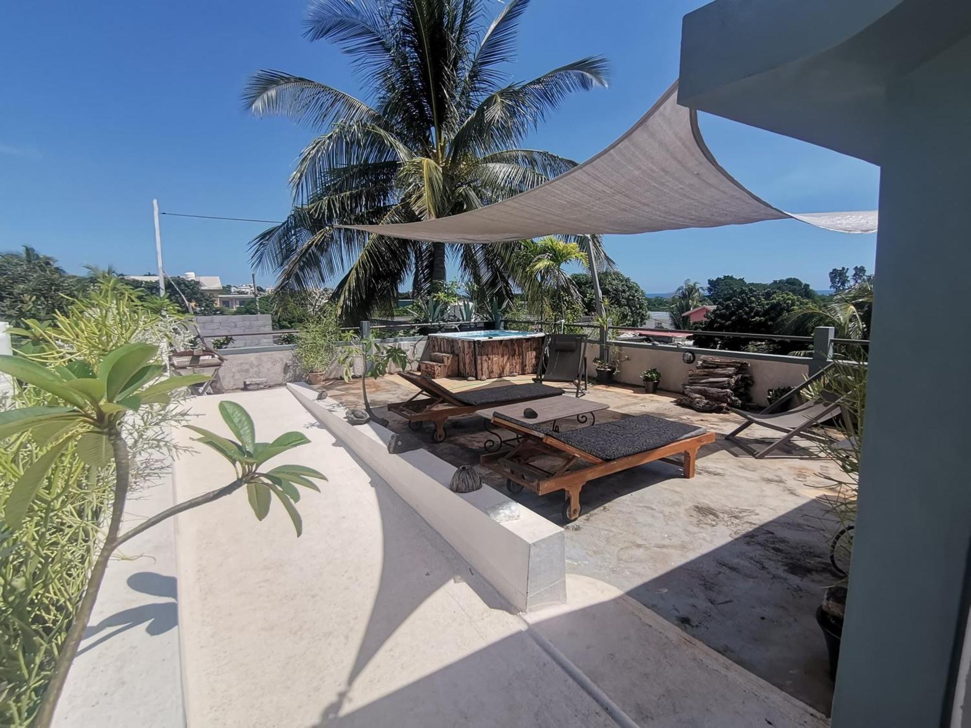 Apartment 3Bedrooms 2Bathrooms Rooftop Jacuzzi Pointe aux Sable Exterior photo
